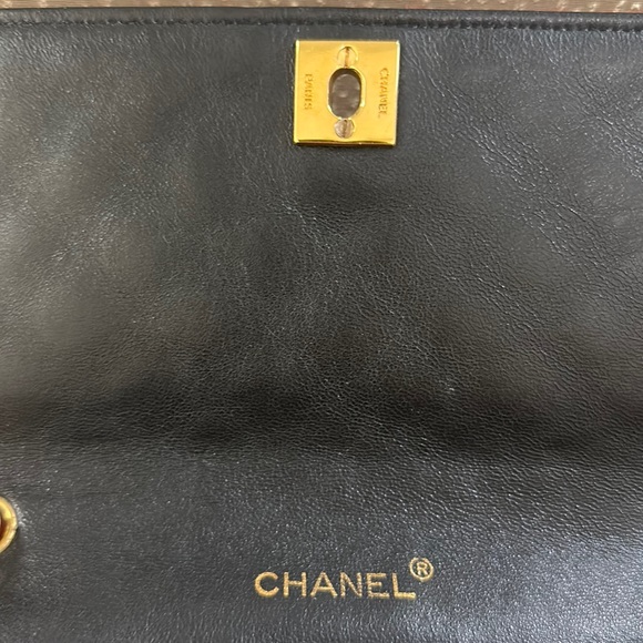 🔥🔥🔥Authentic Chanel Red Classic Flap Bag - Picture 10 of 15